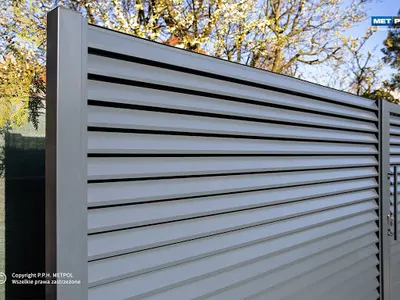 SIAT-STAL - Producent siatki ogrodzeniowej, dystrybutor systemów ogrodzeniowych